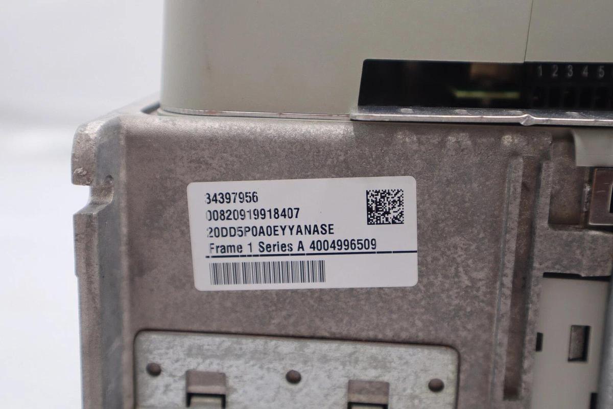 NEW 2014 Allen Bradley 20DD5P0A0EYYANASE Powerflex 700S Drive 3hp STOCK 2928