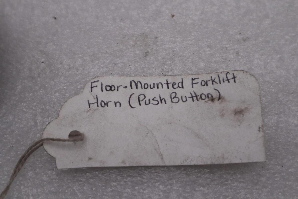 FLOOR MOUNTED FORKLIFT HORN PUSH BOTTON STOCK #K-3668