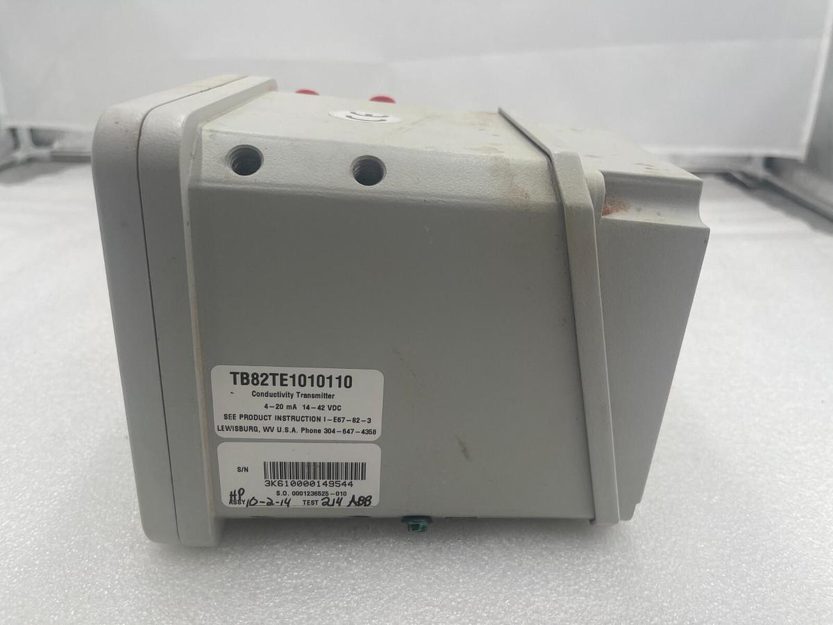 Used ABB TB82TE1010110 TB82TE 2-Wire Conductivity Transmitter, Pipe Mounting 2135