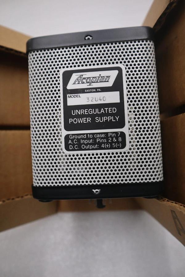 NEW OPEN BOX ACOPIAN UNREGULATED POWER SUPPLY 32U40 STOCK G88A