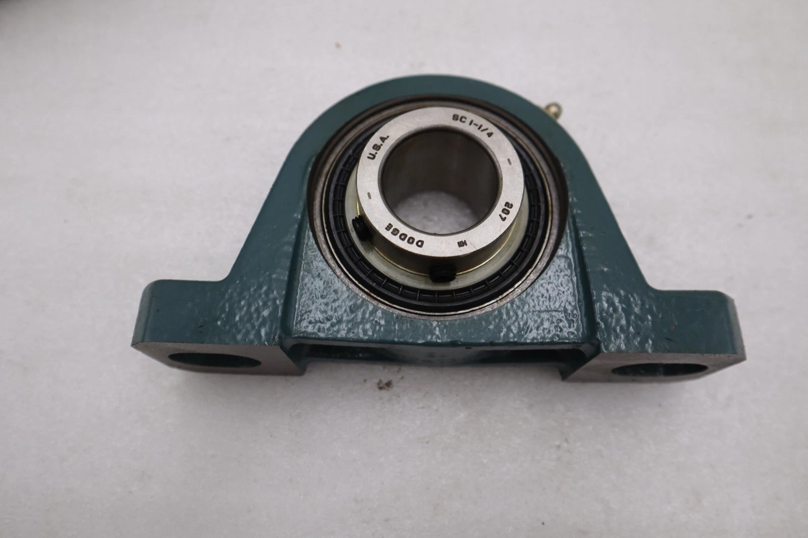 Used DODGE P2B-SC-104 123810 BEARING - STOCK GF400