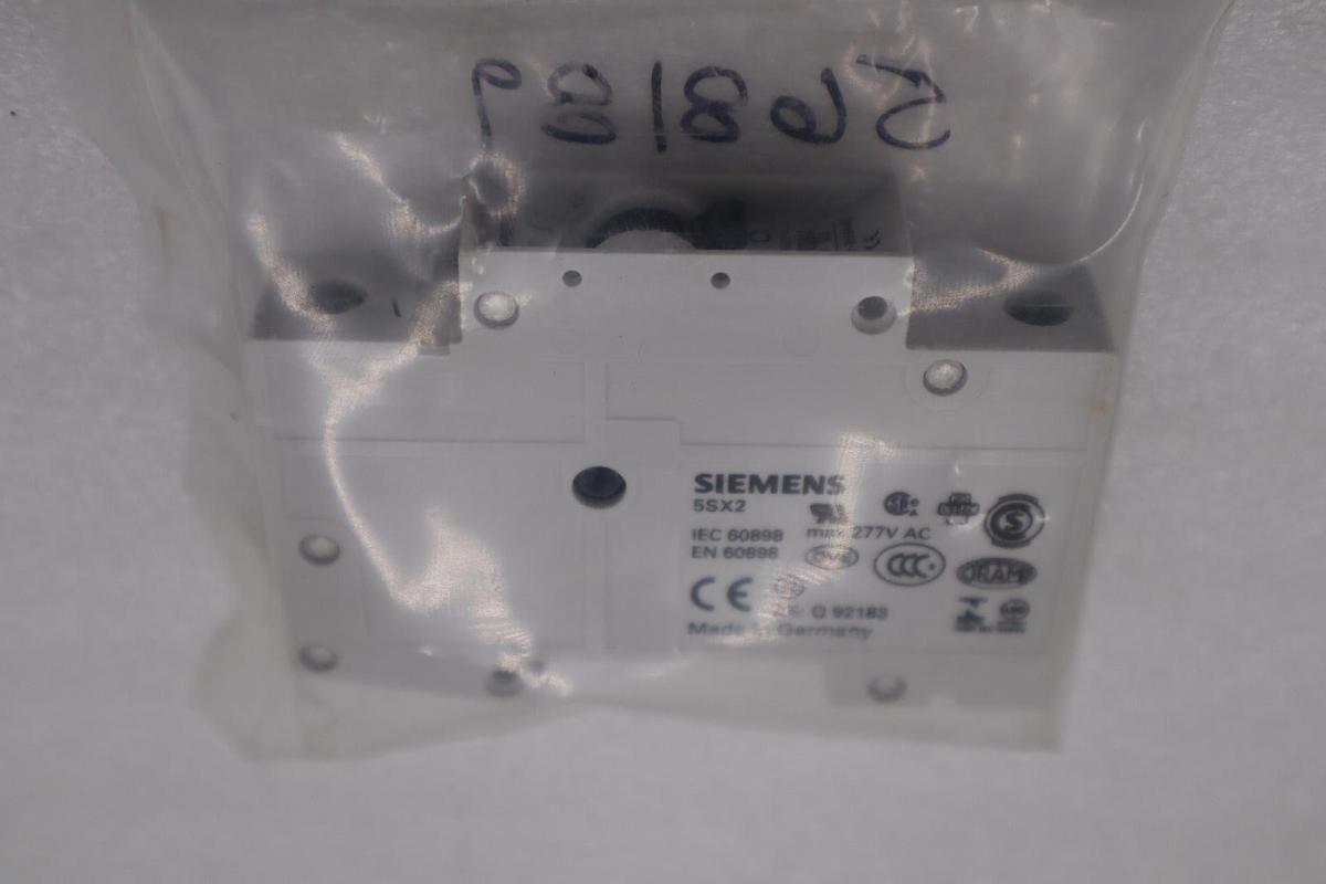 NEW Siemens 5SX2 MAX 277V AC Circuit Breaker 2 Pole STOCK G626A