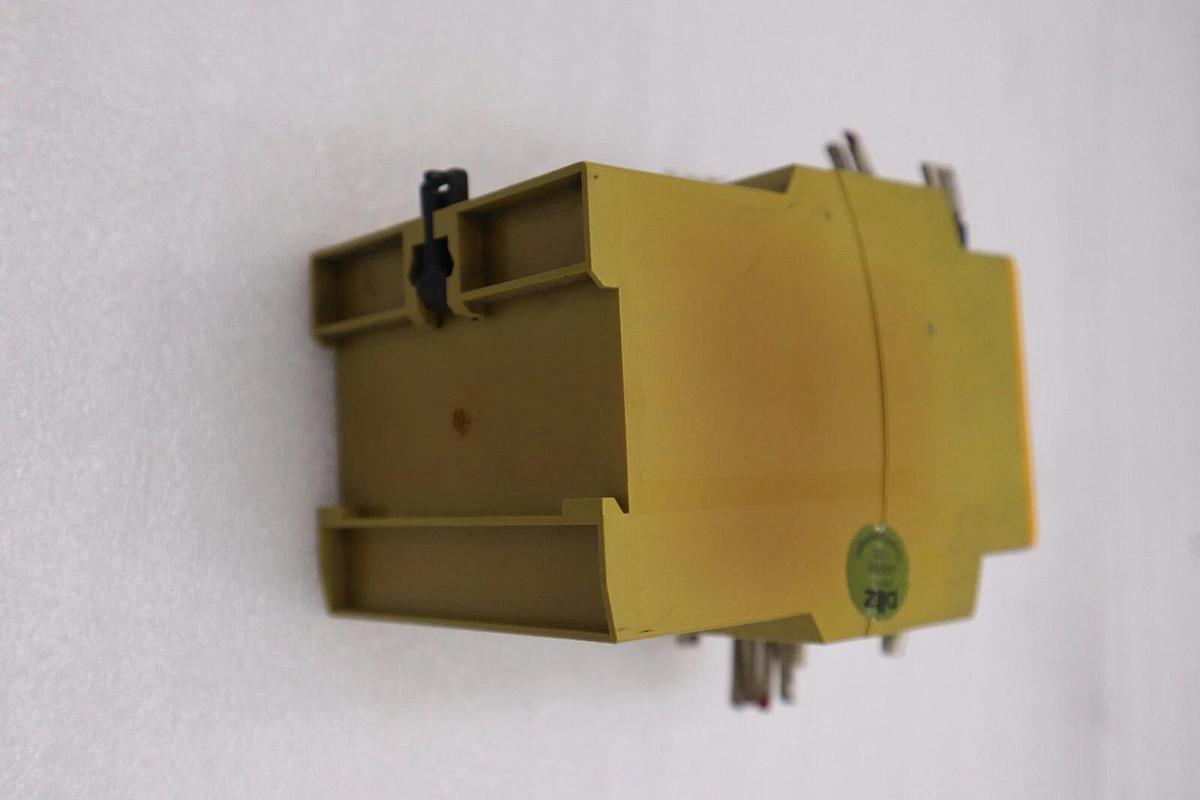 Used PILZ PNOZ XV2.1 SAFETY CONTROL RELAY STOCK 3419-D