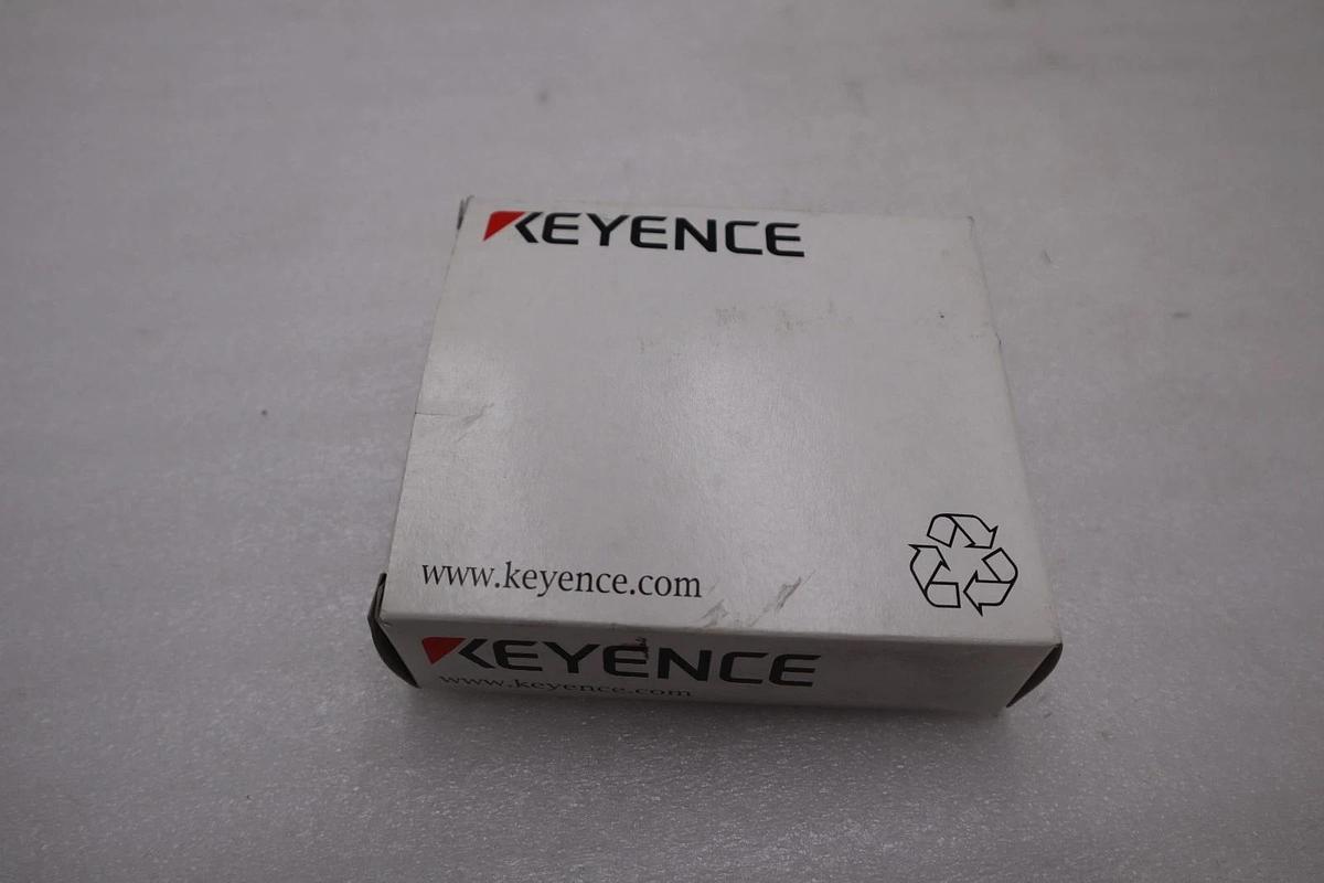 NEW OPEN BOX KEYENCE CORP OP-87866 MOUNTING BRACKET STK H1135A