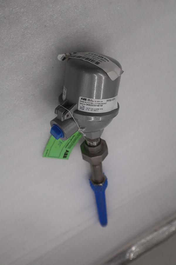 Used ABB V10186-LT1T0600S3A57 Temperature Sensor PT100 B NEW UNIT STOCK G735