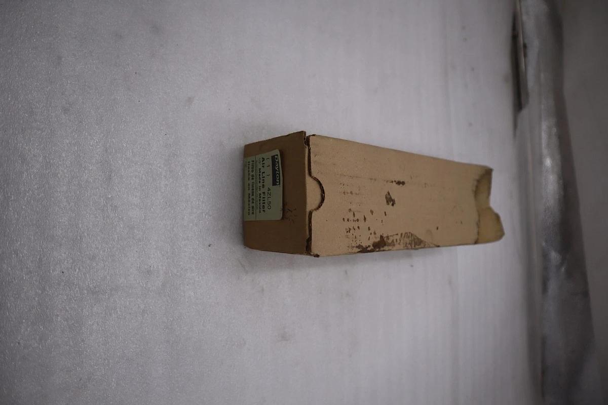 New OPEN BOX DAYTON Speedaire REGULATOR 4ZL50 STOCK GF752A