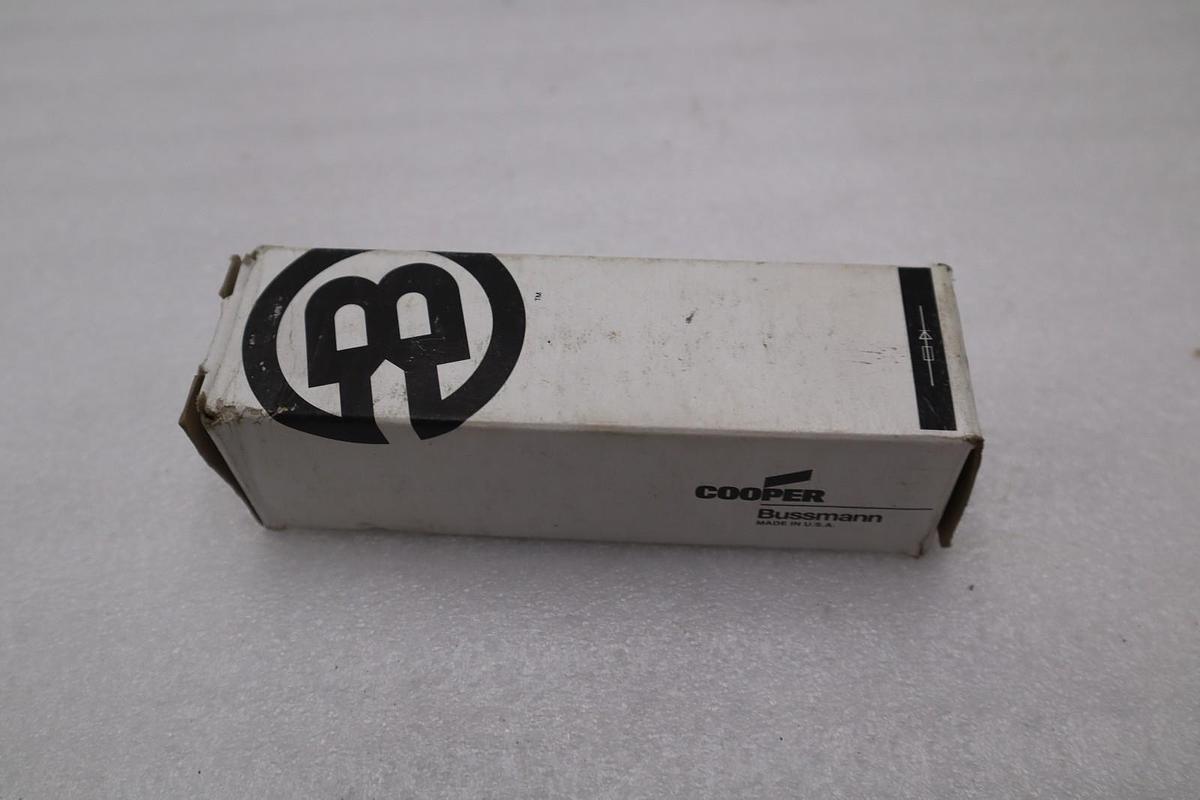 LOT OF 2 - BUSSMANN FWP-125A FUSE - STOCK H1702A