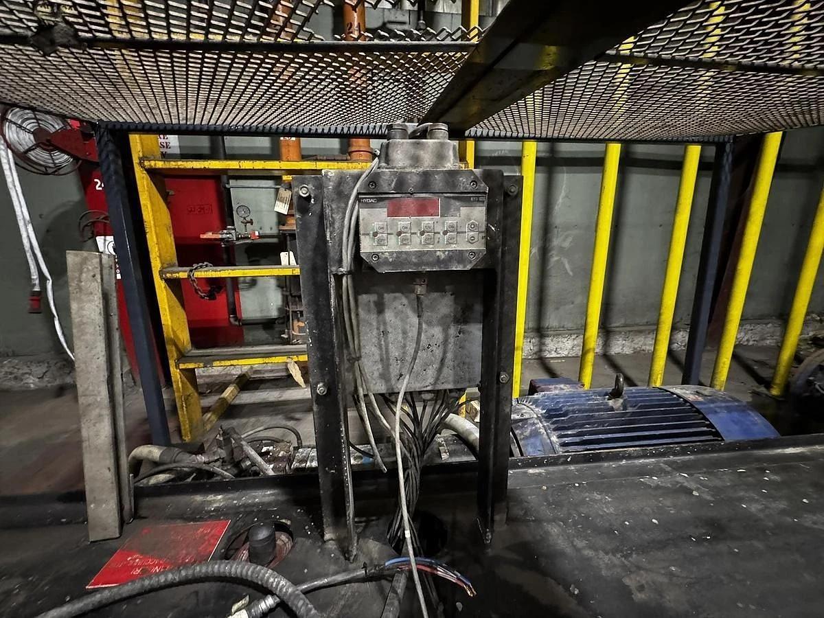 Used SHRED TECH MODEL ST-100 DUAL SHAFT SHREDDER 150HP