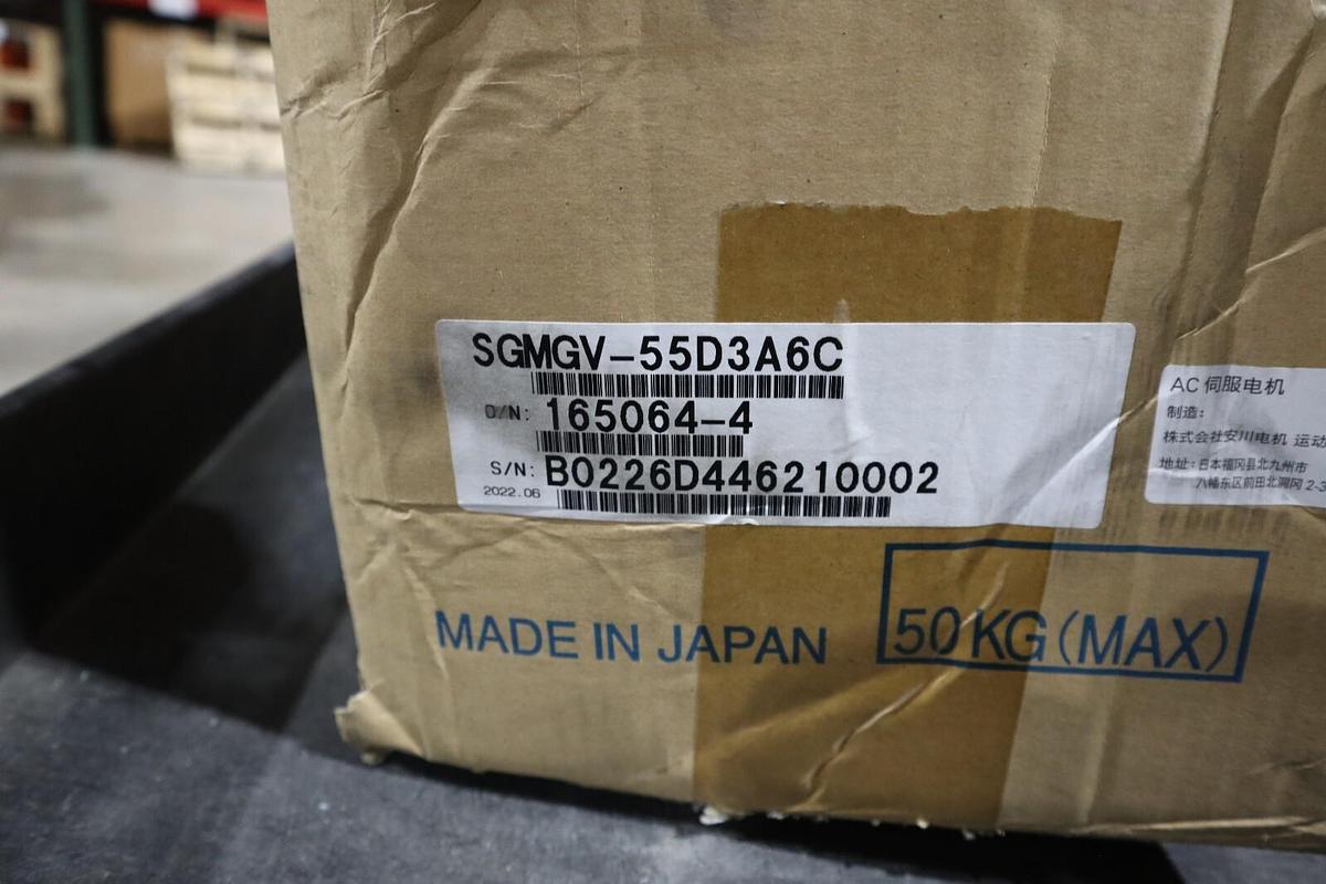 Used Yaskawa SGMGV-55D3A6C New In the Box SERVO MOTOR STOCK H709
