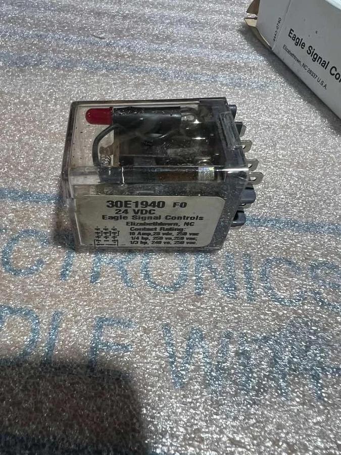 Used NEW DANAHER EAGLE SIGNAL 30E1940 RELAY STK L727CC