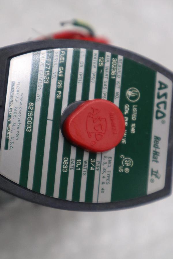 Used NEW ASCO 8215G033 SOLENOID VALVE 3/4" 125 PSI STOCK GF-79A