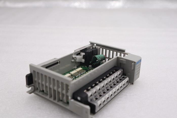 Used ALLEN-BRADLEY 1769-IQ16 SERIES A INPUT MODULE 3.1 REV STOCK #B-1331