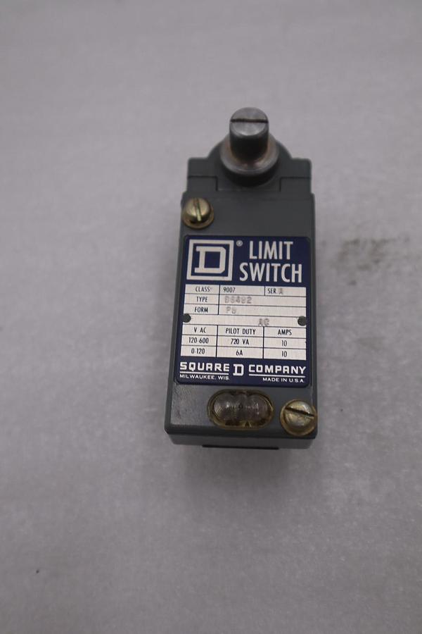 Used SQUARE D 9007 B64B2 HEAVY DUTY LIMIT SWITCH SERIES A STOCK #G-87B