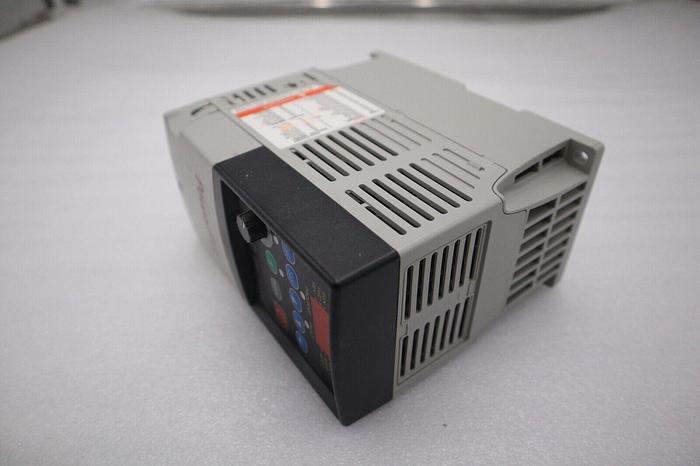 Used ALLEN BRADLEY 22A-D4P0N104 POWERFLEX 4 1.5kW/2.0HP SER A STOCK 5758