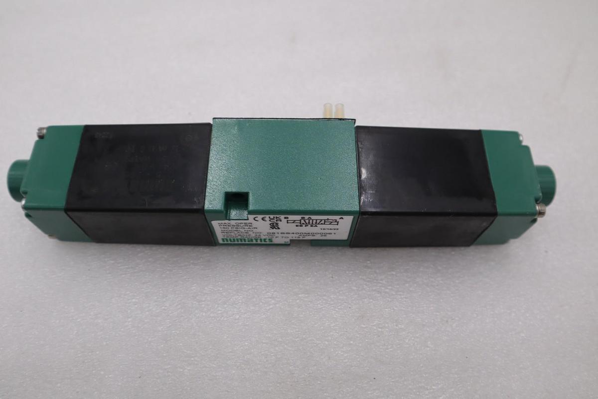Used NUMATICS 081SS400M000061 PNEUMATIC SOLENOID VALVE 26A 150PSI STOCK H1511