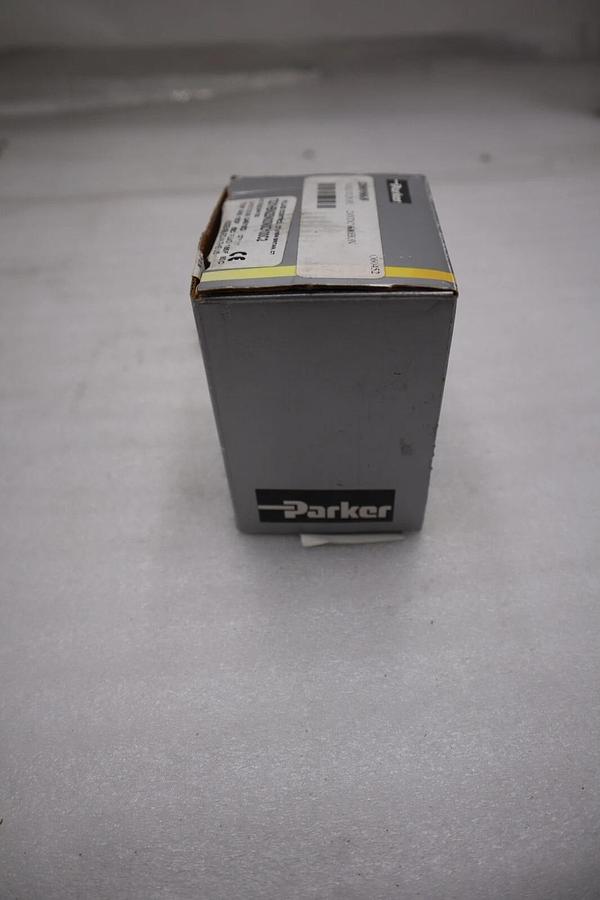 NEW IN BOX PARKER 7321HBN2SN00N0D100C2 FLUID CONTROL VALVE STOCK H238A