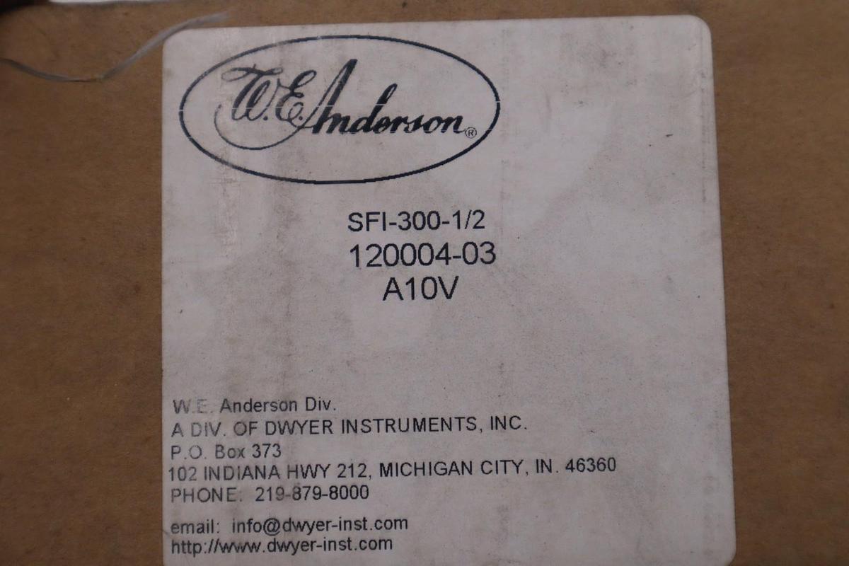DWYER MIDWEST SIGHT FLOW INDICATOR SFI-300-1/2 - NEW IN BOX - STOCK GF720A