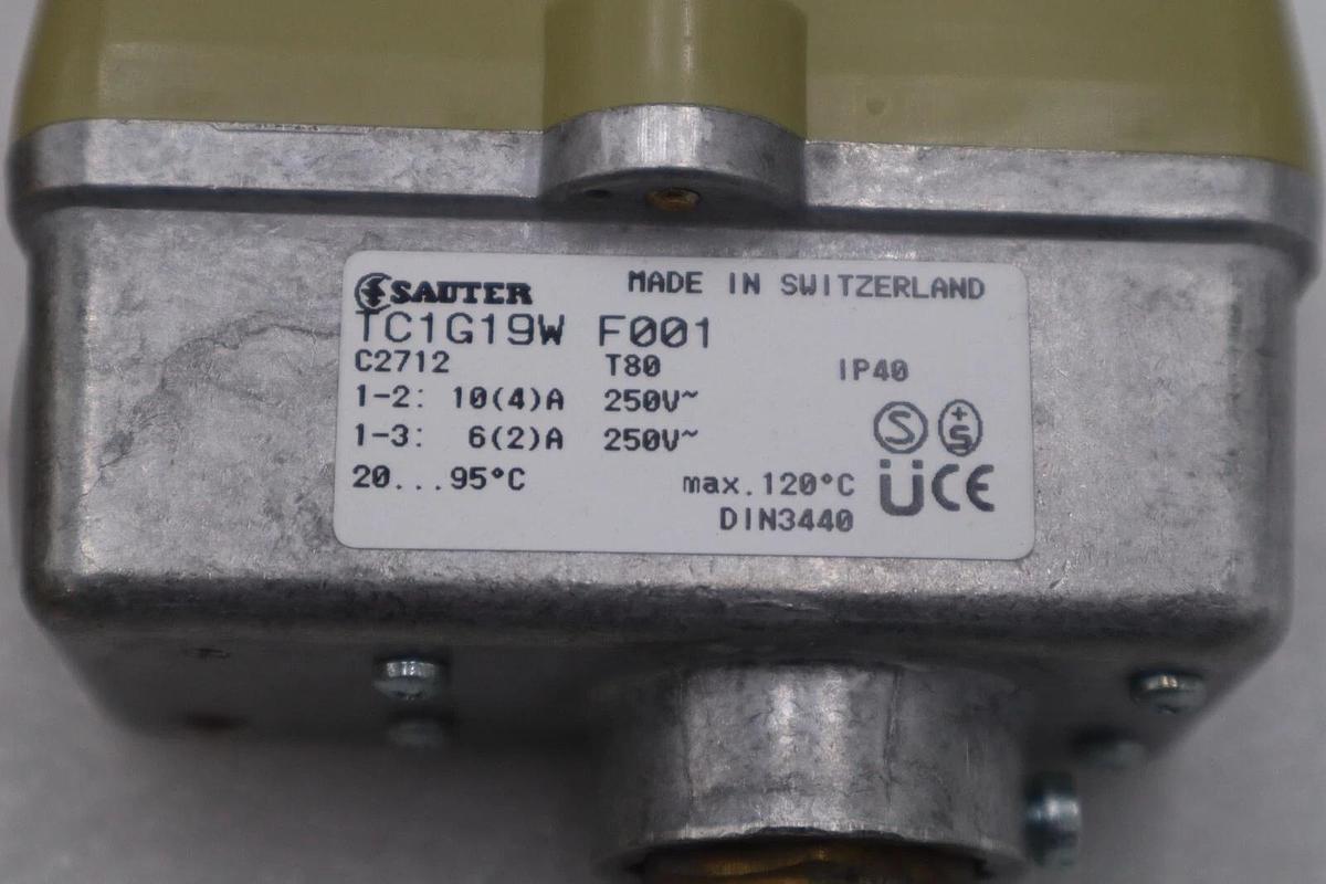 NEW IN BOX Sauter TC1G19W F001 Temperature Sensor STOCK G418A
