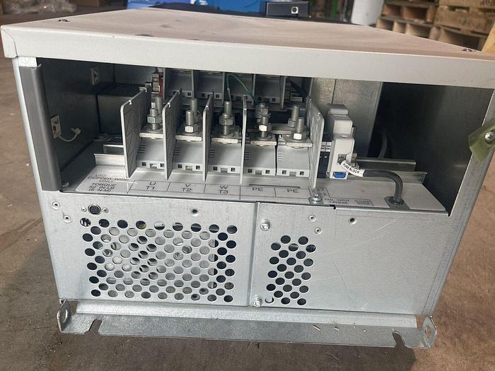 Used Allen Bradley 20BR180A0QYNAND0 SERIES B POWERFLEX 700 DRIVE VFD 150 HP S-154