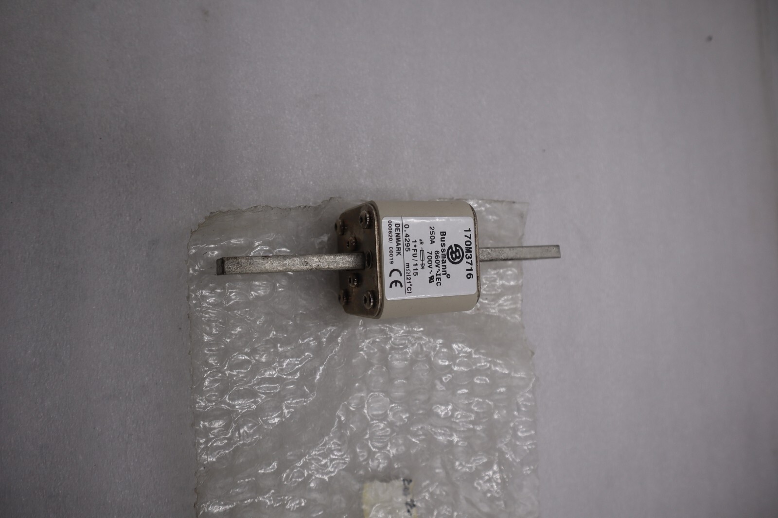 Used BUSSMANN 170M3716, High Speed Fuse, 250AMP FREE SHIPPING NEW #G932A