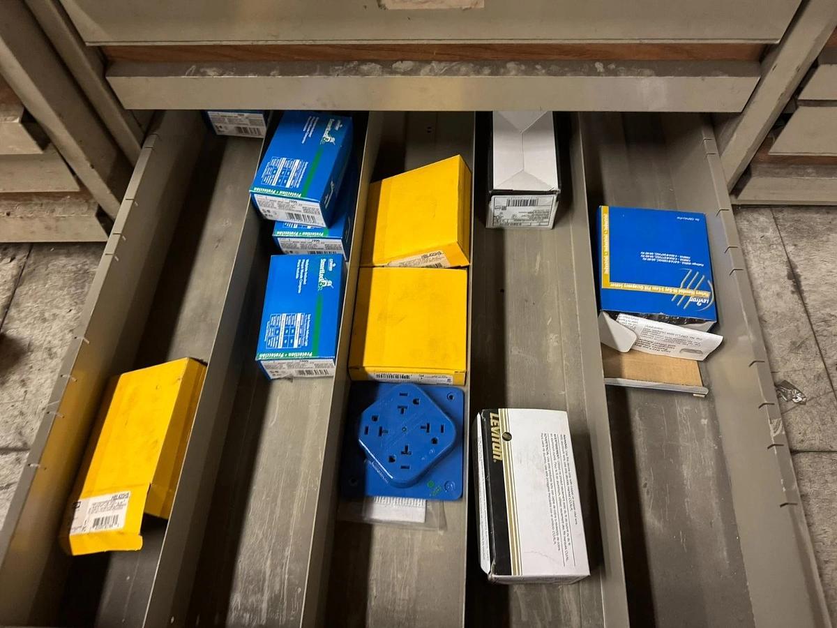 Used VIDMAR STYLE MICROFORM FILE CABINET 10 DRAWER (NO CONTENTS)