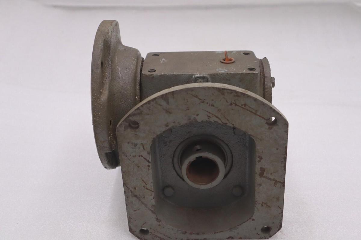 Used HUB CITY 0221-03660-217 MODEL 216 STYLE R GEAR REDUCER STOCK #M-67