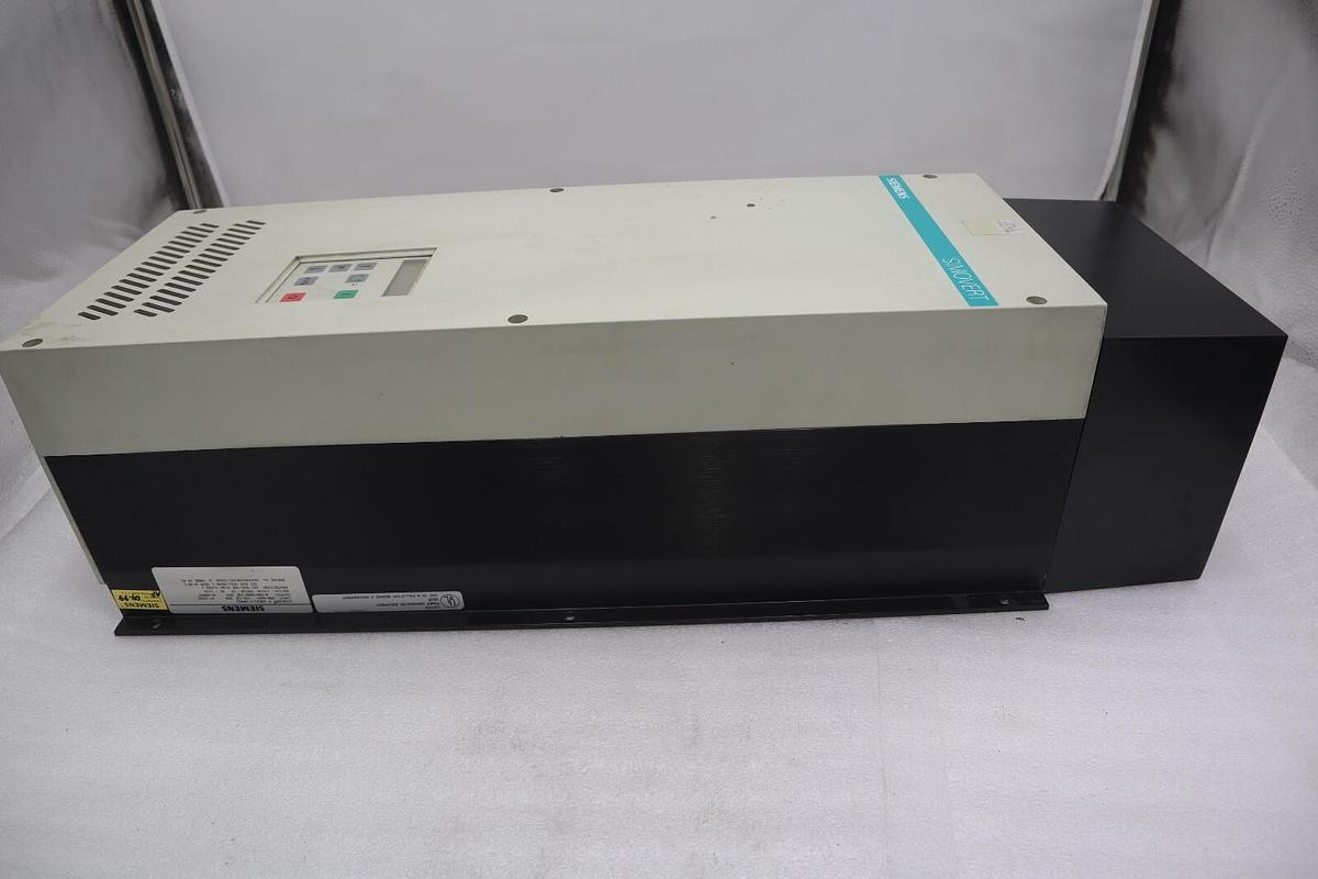 Used SIEMENS 6SE2117-3AA21 / 6SE21173AA21 (NEW) DRIVE AC 15HP 25AMP 300/500V #999-C