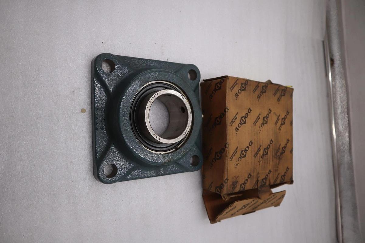 Used NEW DODGE 2-3/16" FOUR BOLT FLANGE BEARING F4B-SC-203 STK K3235CC
