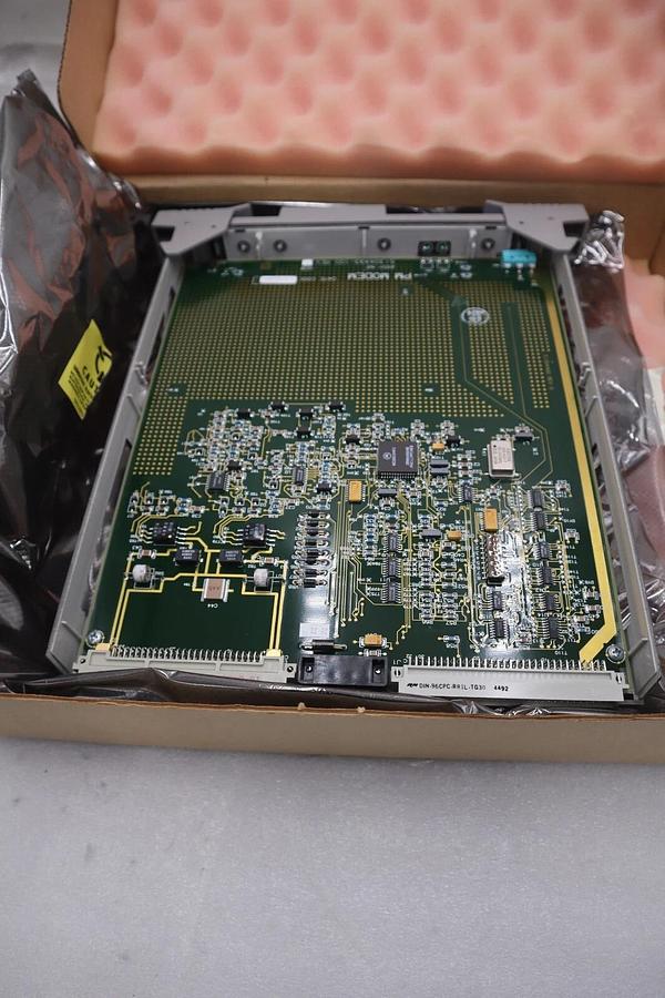 NEW IN BOX HONEYWELL 51304493-100 PC BOARD STOCK G388