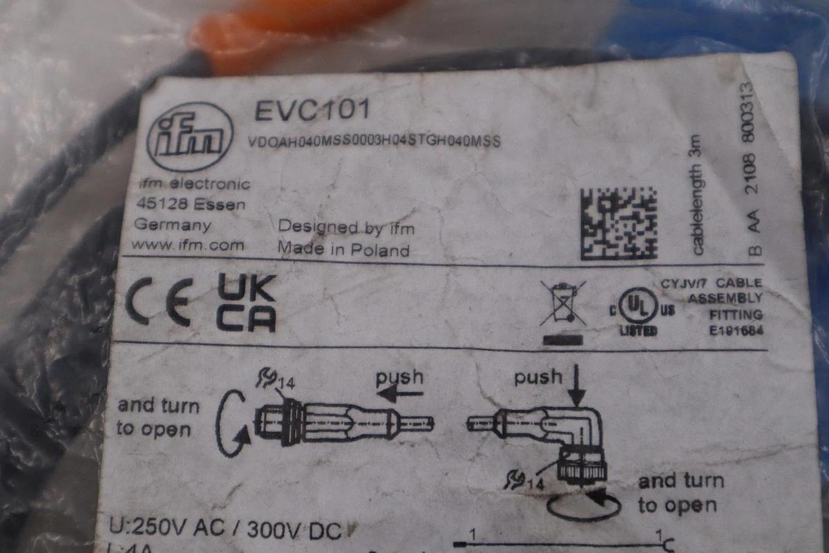 Used NEW IFM EVC101 cable STOCK H1679