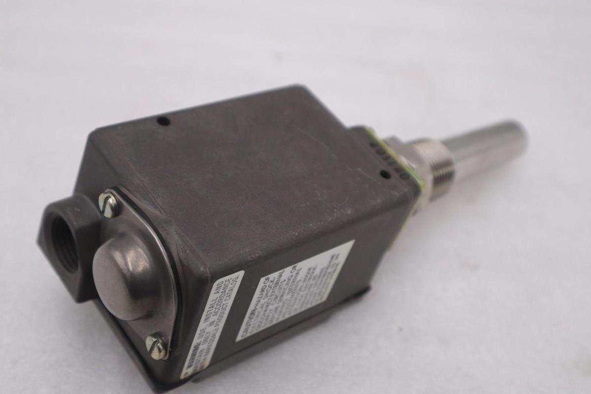 Used BARKSDALE ML1H-H203S-WS 480VAC 3A -100/250'F - NEW NO BOX - STOCK GF-721A