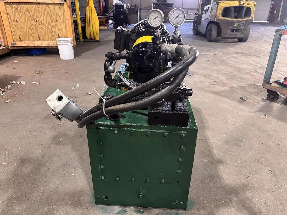 Used 72" WIDE BLACK CLAWSON ROLL SPLITTER 84" DIAMETER CAPACITY