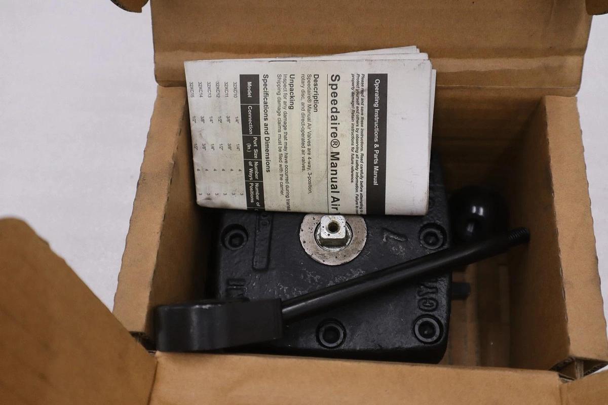 SPEEDAIRE 32XC12 Manual Air Control Valve Lever - NEW IN BOX - STOCK 5647CC