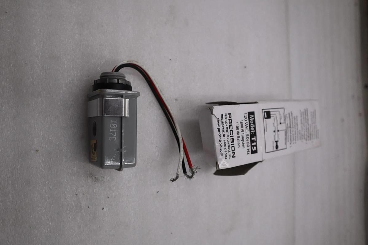 NEW OPEN BOX PRECISION T-15 / T15 PHOTOELECTRIC SENSOR STK K2095CC