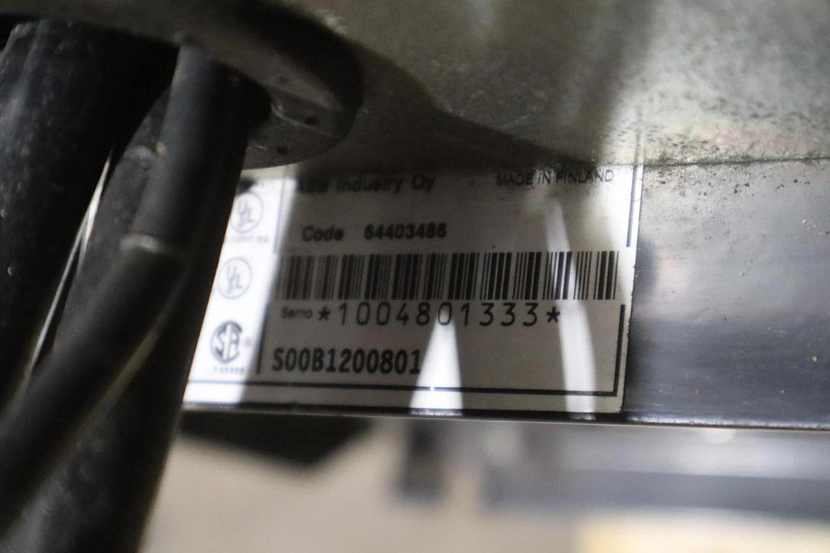 Used ABB ACS601-0100-5-S00B1200801 FREQUENCY CONVERTER DRIVE 380-500 V AC MAX #CC-28