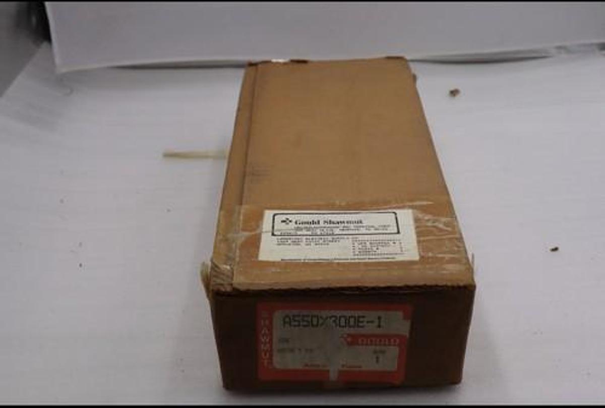 NEW Gould Shawmut A550X300E-1 300E Amp 5.5kV Amp-trap Fuse CS-3 300A NIB L-189