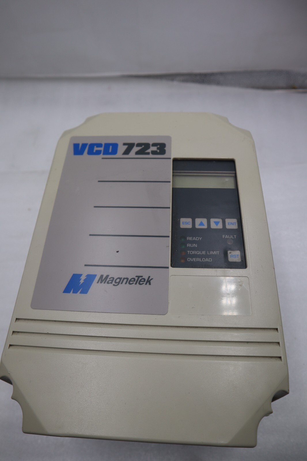 Used MAGNETEK 53SW2003-0000 VCD 723 3 PHASE AC DRIVE/45SW0000-0000 3HP STOCK 4777