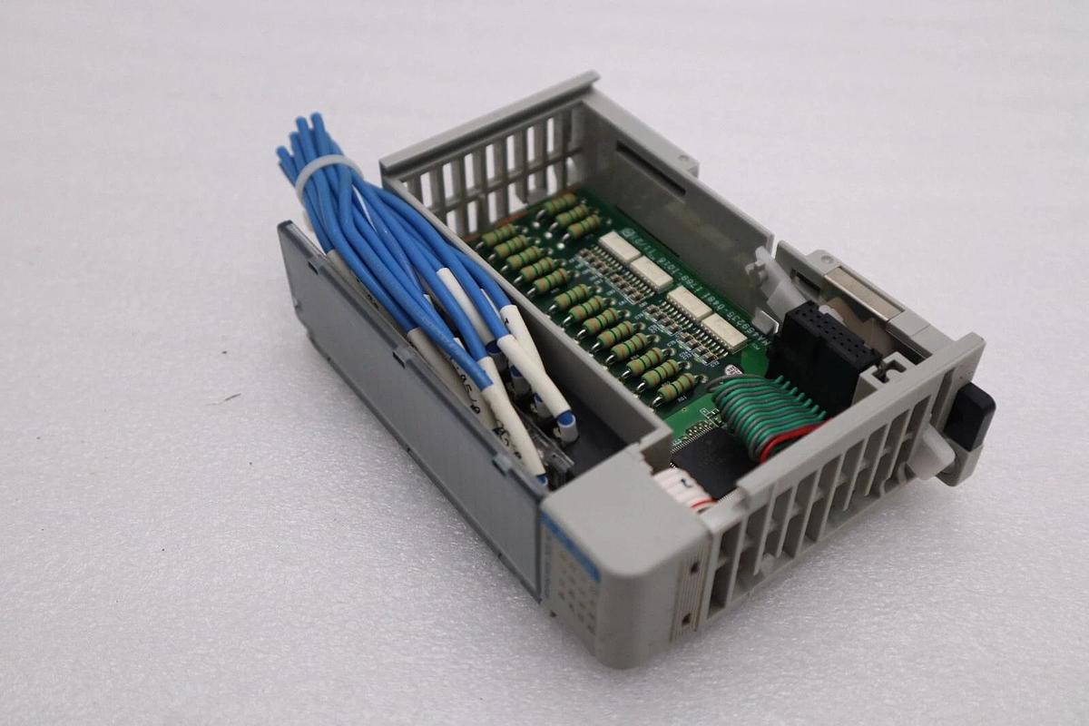 Used 1769-IQ16 ALLEN BRADLEY INPUT MODULE SERIES A STOCK K-36-A