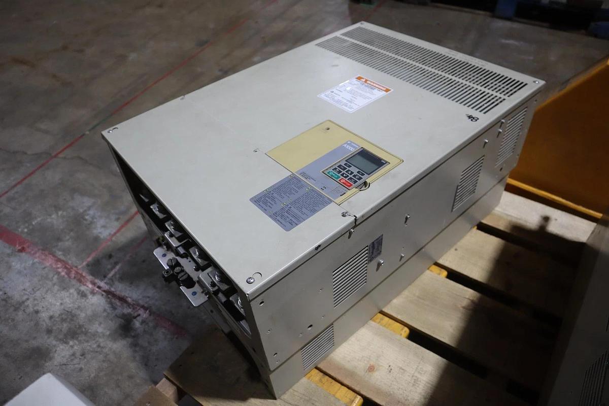 Used YASKAWA CIMR-AU4A0296AAA REV C VARIABLE FREQUENCY DRIVE STOCK CC26