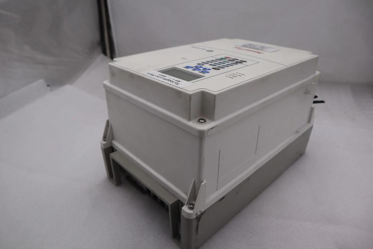 Used Allen Bradley 20AD014C3AYNANC0/ A 14A 460V 10HP AC DRIVE STOCK 4733