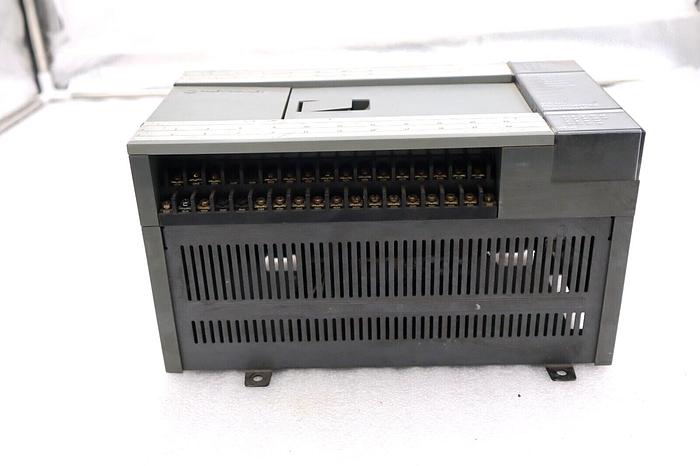 Used ALLEN BRADLEY 1747-L30B SER B FRN 4 SLC 500 PROCESSOR UNIT 30 I/O #L-820