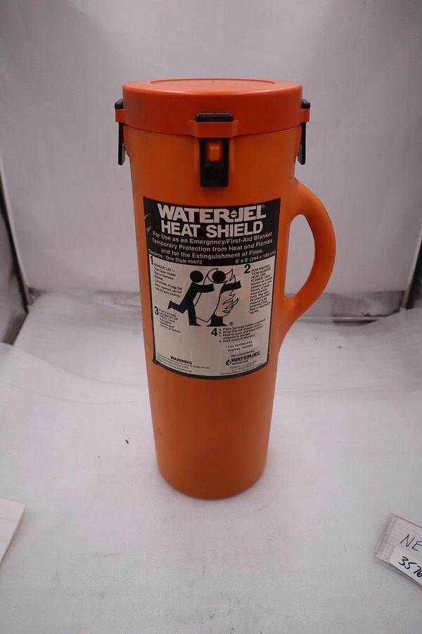 Used NEW Water-Jel 9672 Fire Blanket Heat Shield 8' x 6' STOCK 3576A
