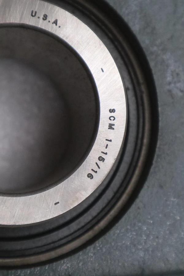 NEW OPEN BOX DODGE 126814 P2B-SCM-115 1 15/16" PILLOW BLOCK BEARING STK CC117