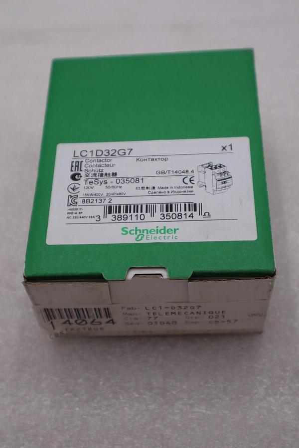 SCHNEIDER LC1D32G7 CONTACTOR STOCK #K-3915A