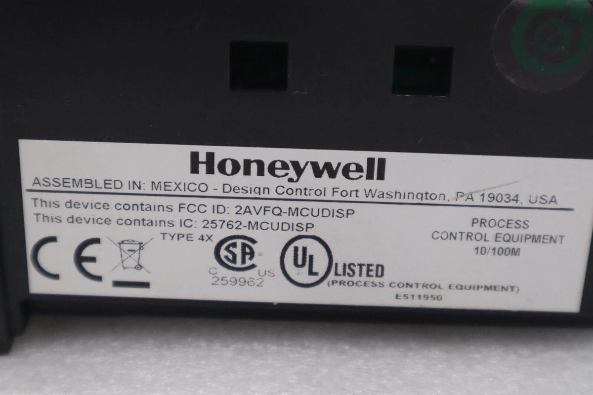 HONEYWELL DC2800C01S02001000 / DC2800-C0-1S0-200-100-00-0 DIGITAL CONTROLLER NEW