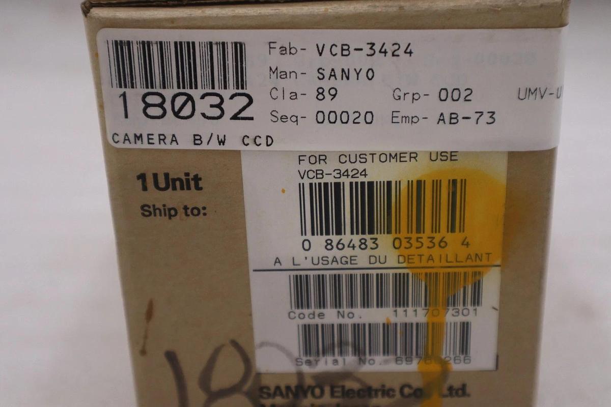 Used SANYO VCB-3424 VCB3424 B/W CCD Security Camera - NEW - STOCK GF1064