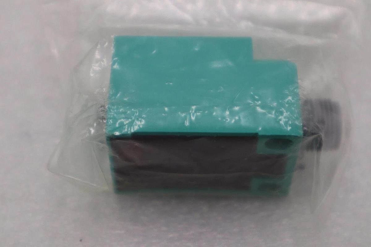 Used PEPPERL & FUCHS NBN10-F10-E2-V1 / NBN10F10E2V1 NEW 028692 (7 AVAILABLE) #G792A