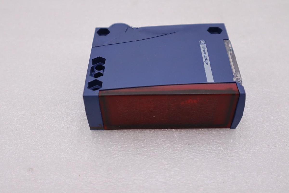 Used NEW OPEN BOX Telemecanique Schneider XUX0ARCTT16 Sensor Module STOCK H1020A