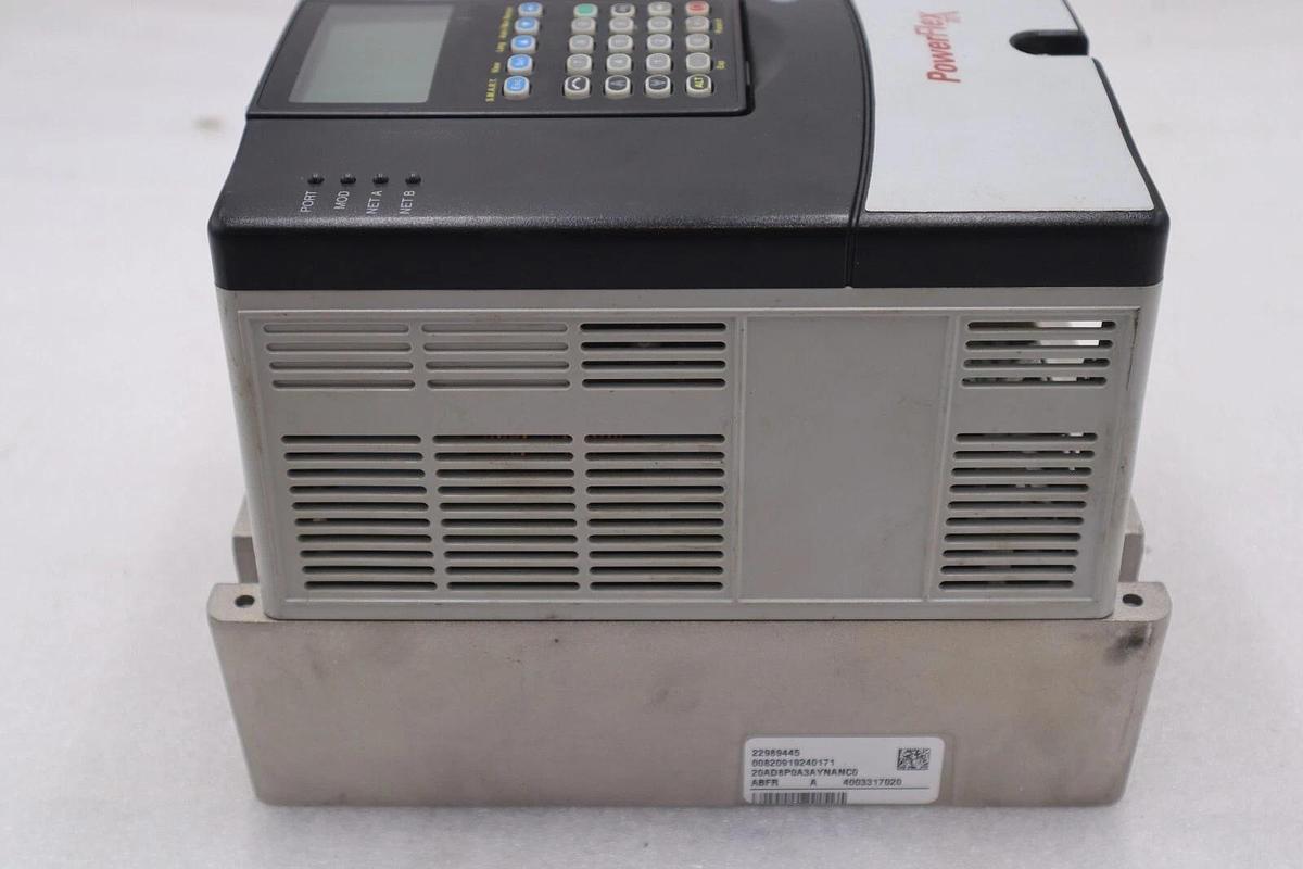 Used 20AD8P0A3AYNANC0 ALLEN BRADLEY POWERFLEX 70 5HP AC DRIVE 480 VOLT STOCK 3301