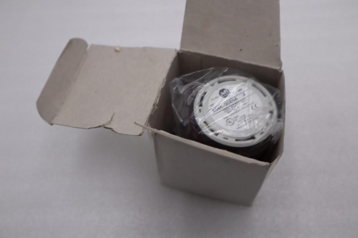 NEW ALLEN BRADLEY 854K-00XN4 STACK LIGHT STOCK H844A